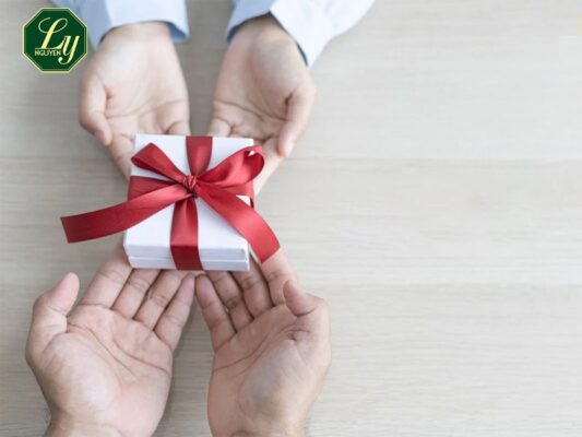 Những dịp nên tặng quà tặng cho doanh nghiệp, đối tác?